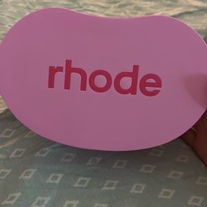 Rhode Jelly Bean box and pouch